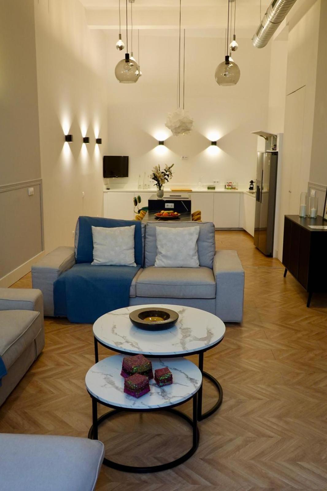 Peral Boutique Apartaments เซบีญา ภายนอก รูปภาพ