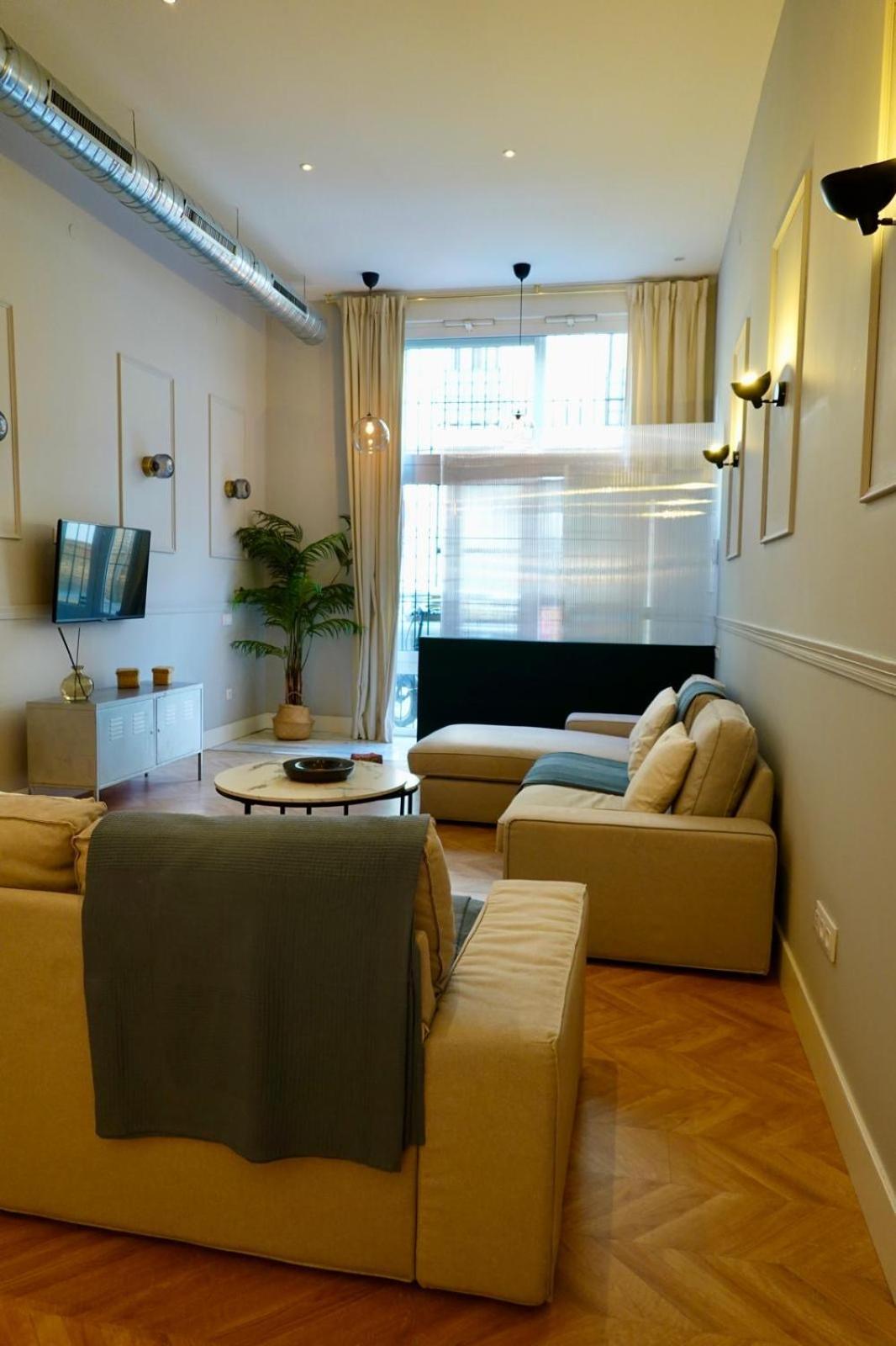 Peral Boutique Apartaments เซบีญา ภายนอก รูปภาพ