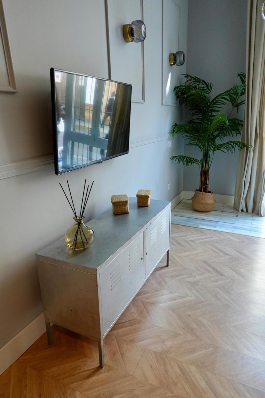 Peral Boutique Apartaments เซบีญา ภายนอก รูปภาพ
