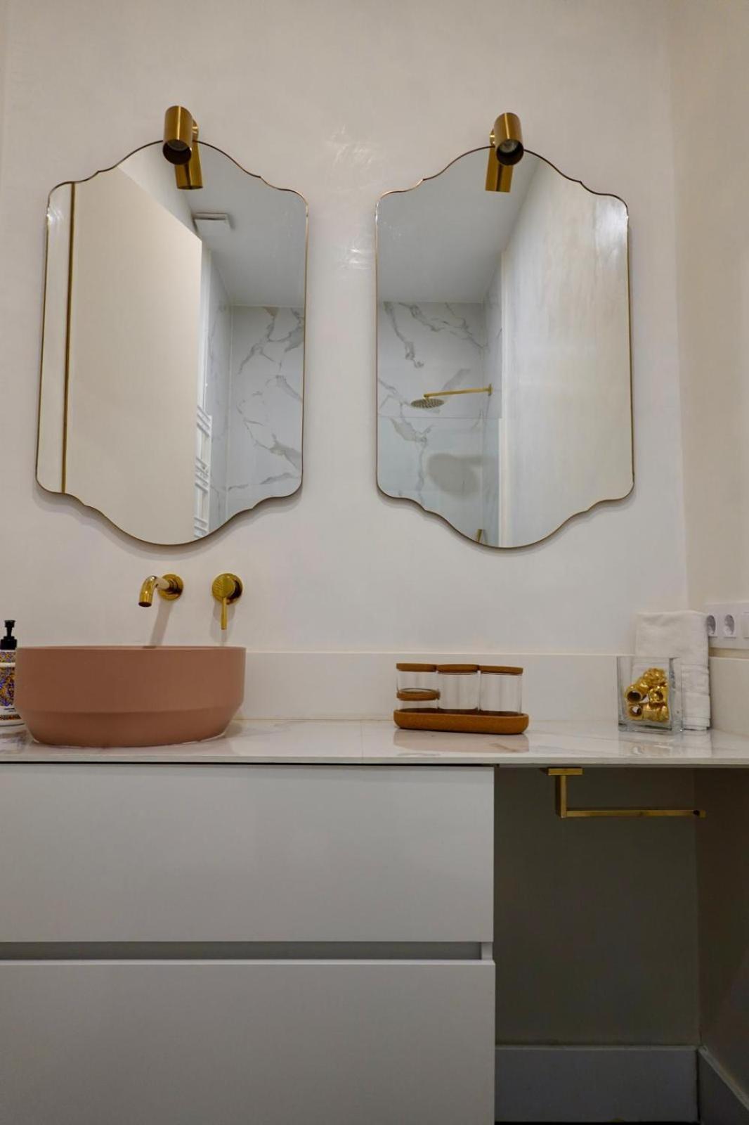 Peral Boutique Apartaments เซบีญา ภายนอก รูปภาพ